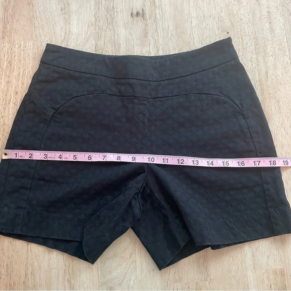 Anthropologie CARTONNIER Black Woven Texture Shorts! Very good condition! Size 0